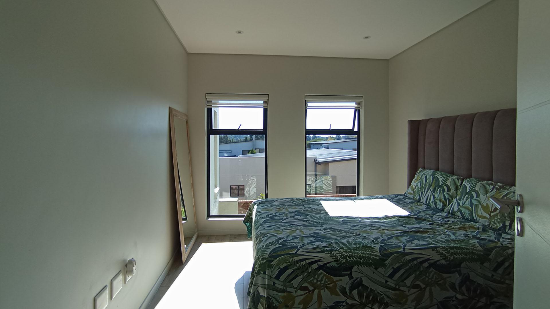 Bed Room 2 - 12 square meters of property in Crowthorne AH