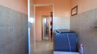Bathroom 1 - 5 square meters of property in Noordwyk