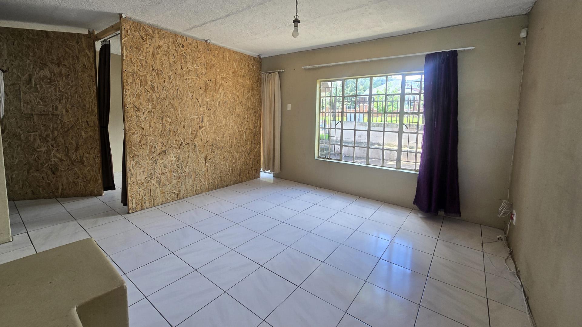 Lounges of property in Harrismith
