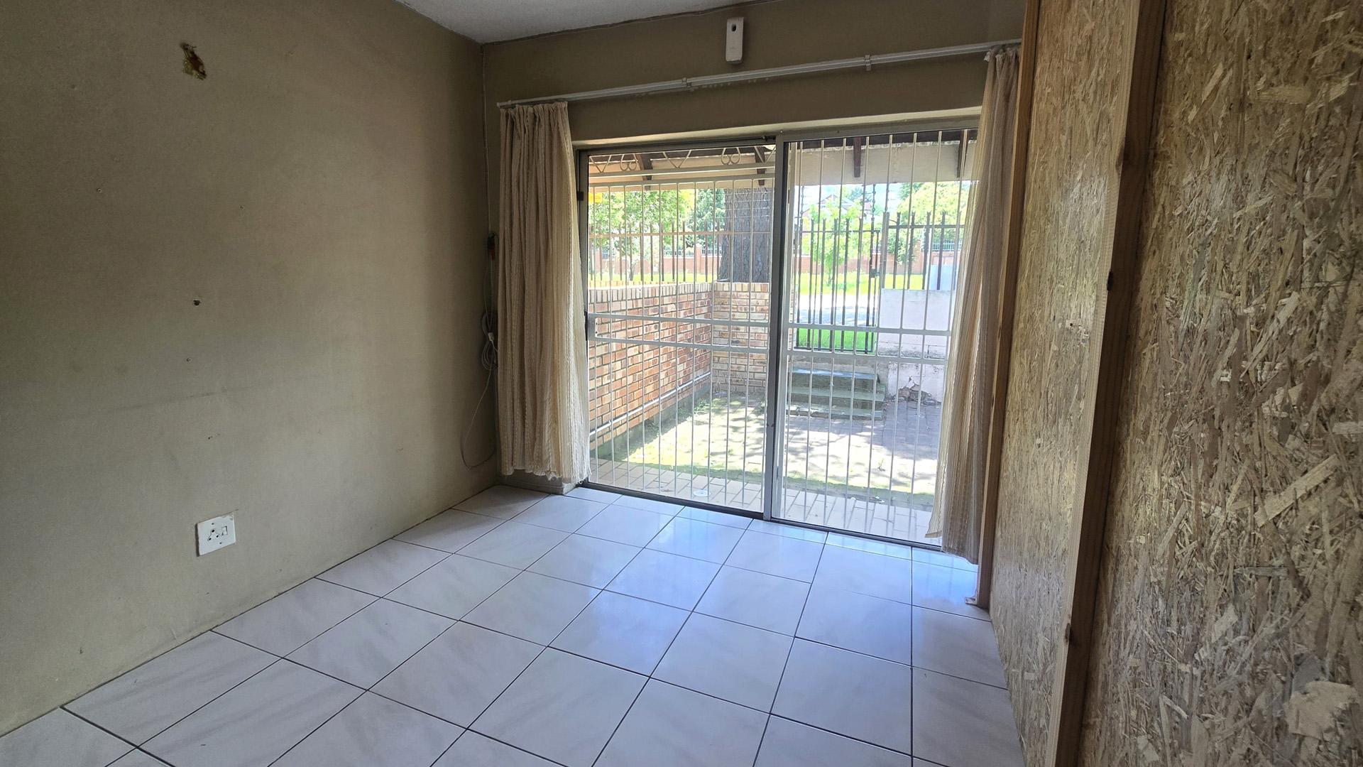Dining Room of property in Harrismith