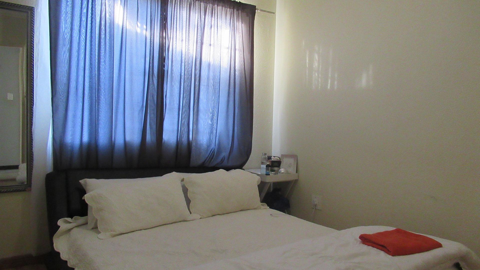 Bed Room 3 - 10 square meters of property in Linmeyer