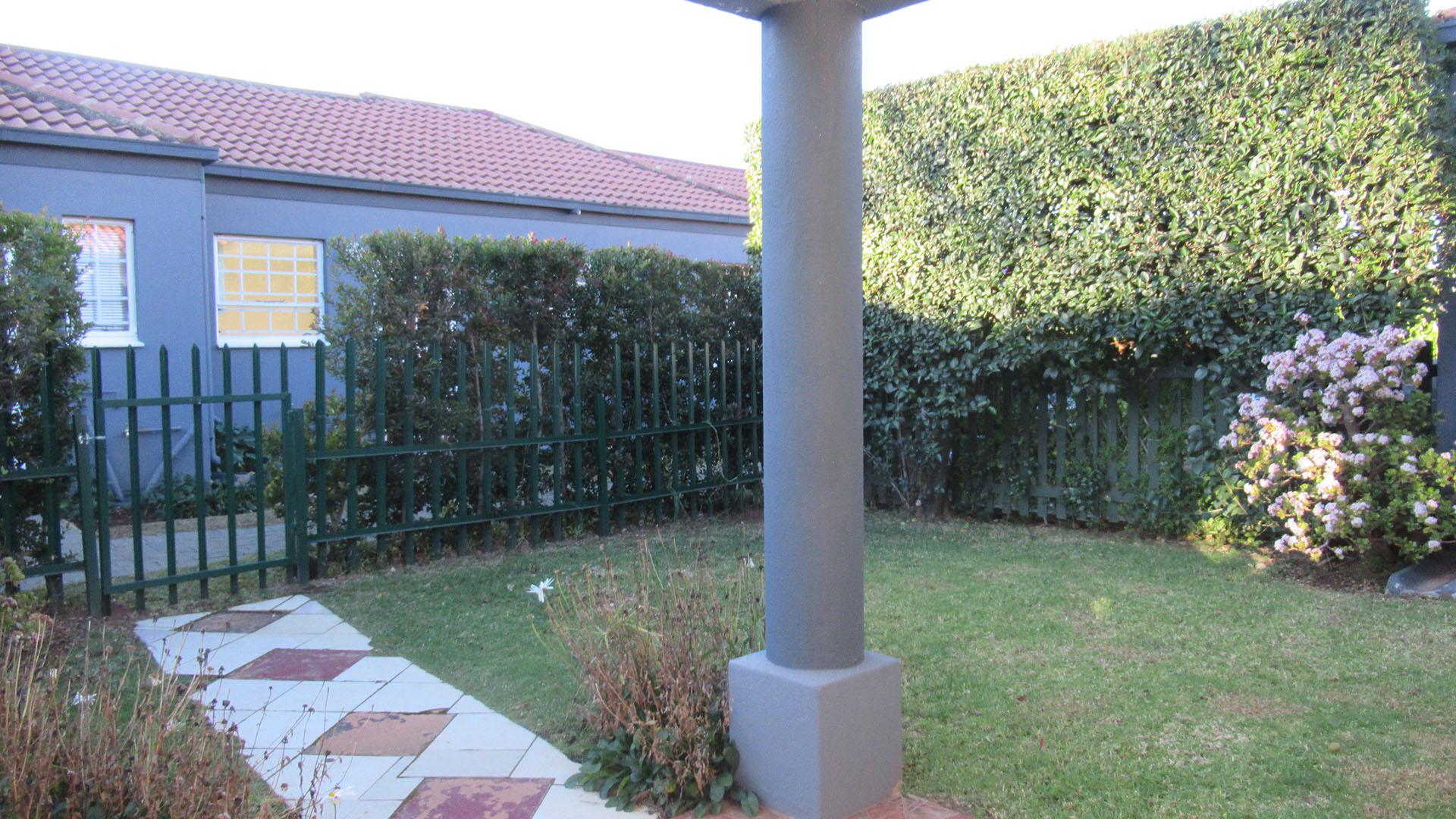 Patio - 8 square meters of property in Linmeyer