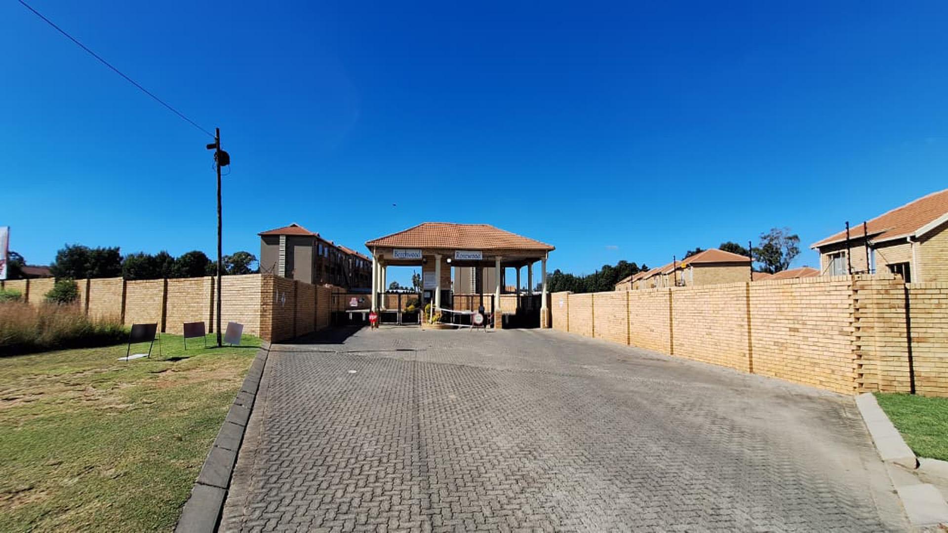 Front View of property in Randfontein