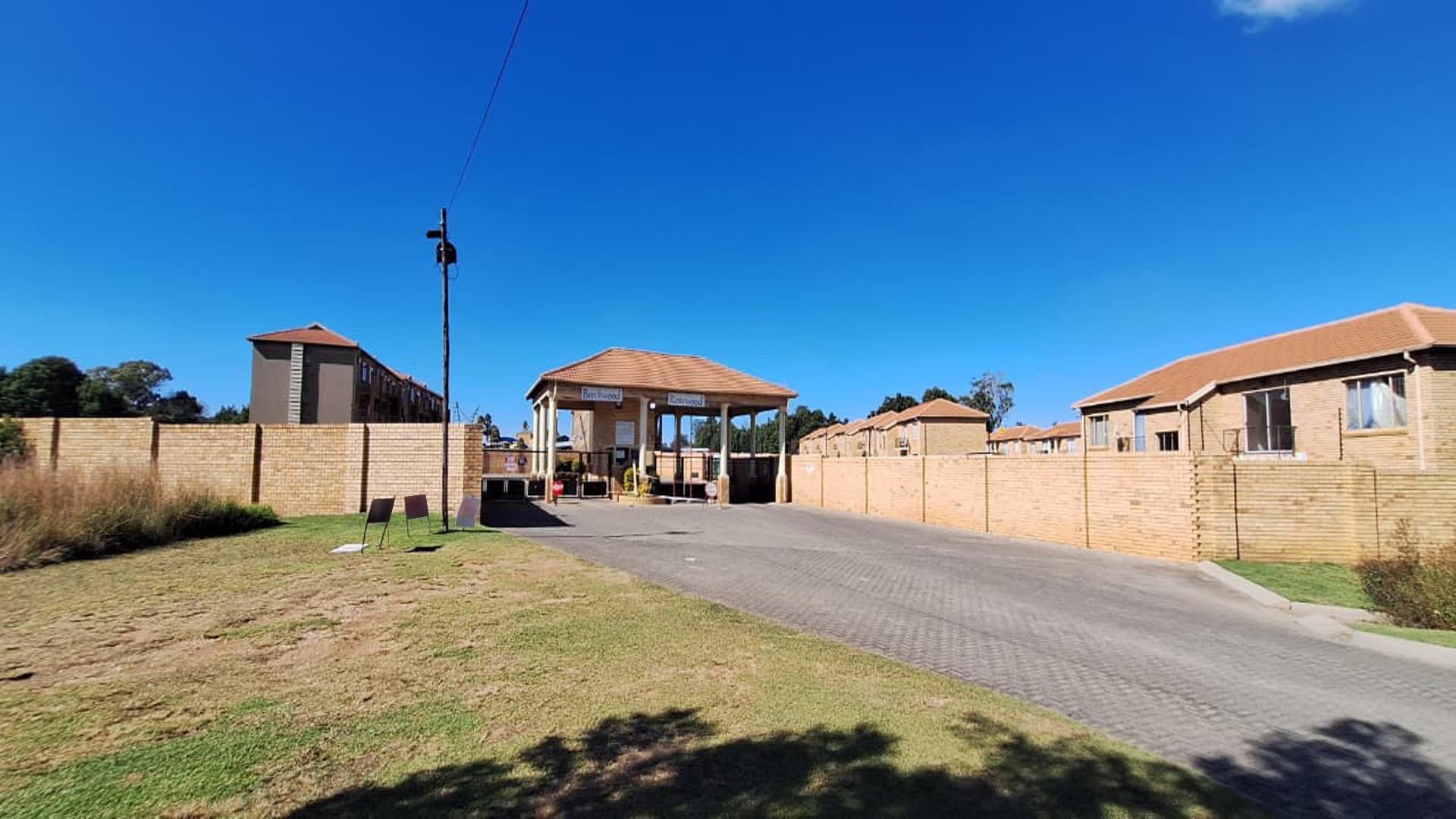 Front View of property in Randfontein