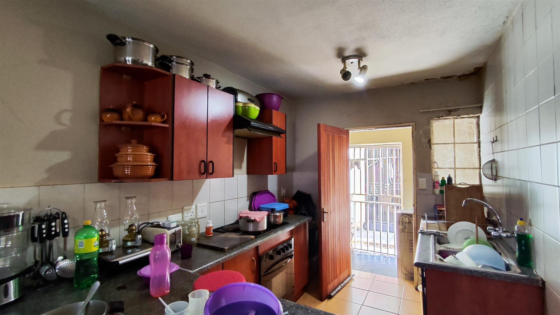Kitchen - 9 square meters of property in Elspark