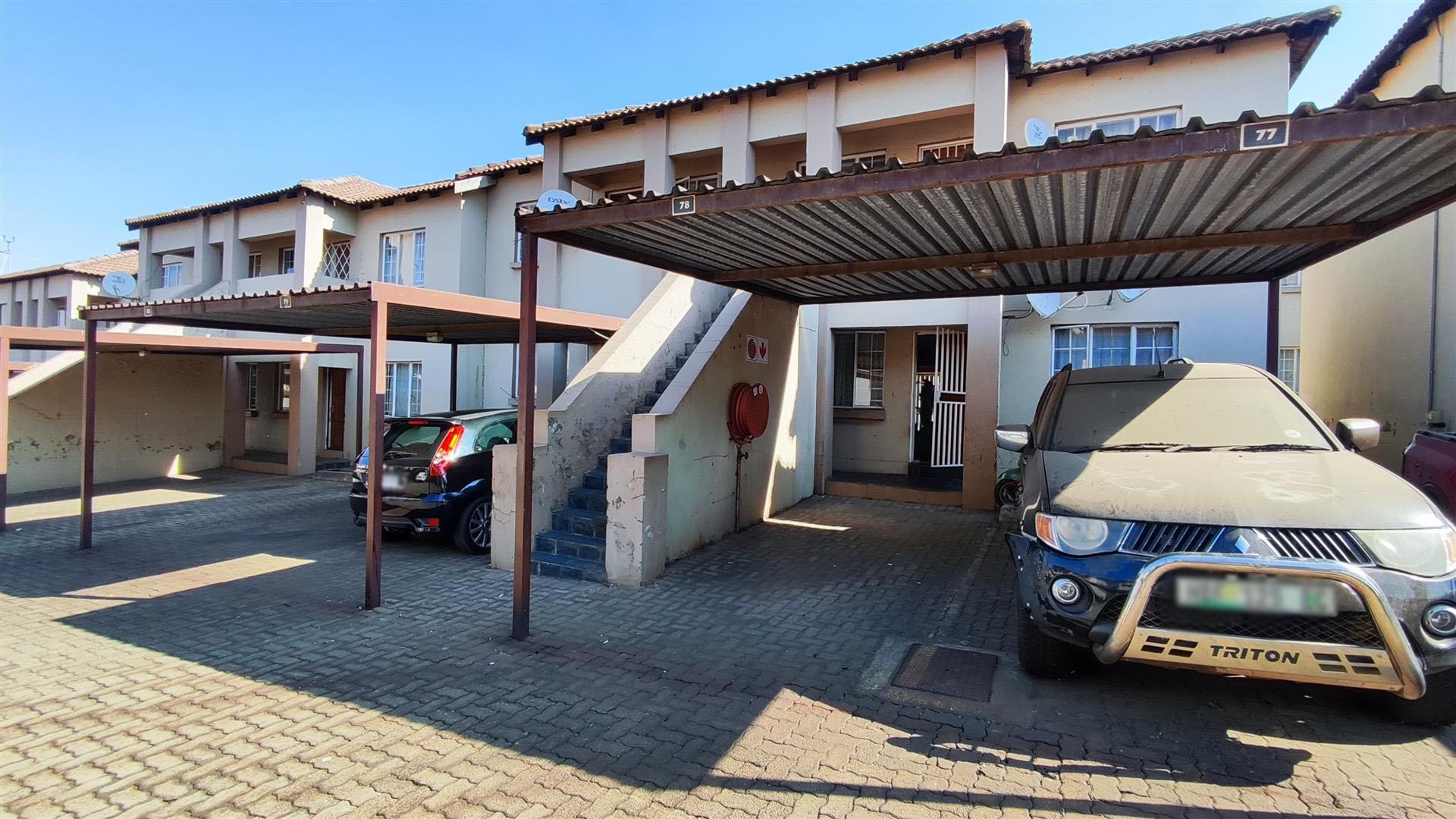 Front View of property in Elspark
