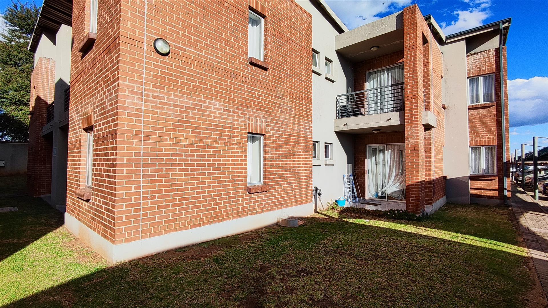 Front View of property in Esther Park