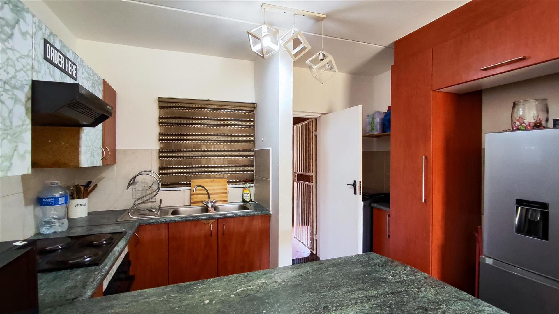 Kitchen - 14 square meters of property in Birchleigh