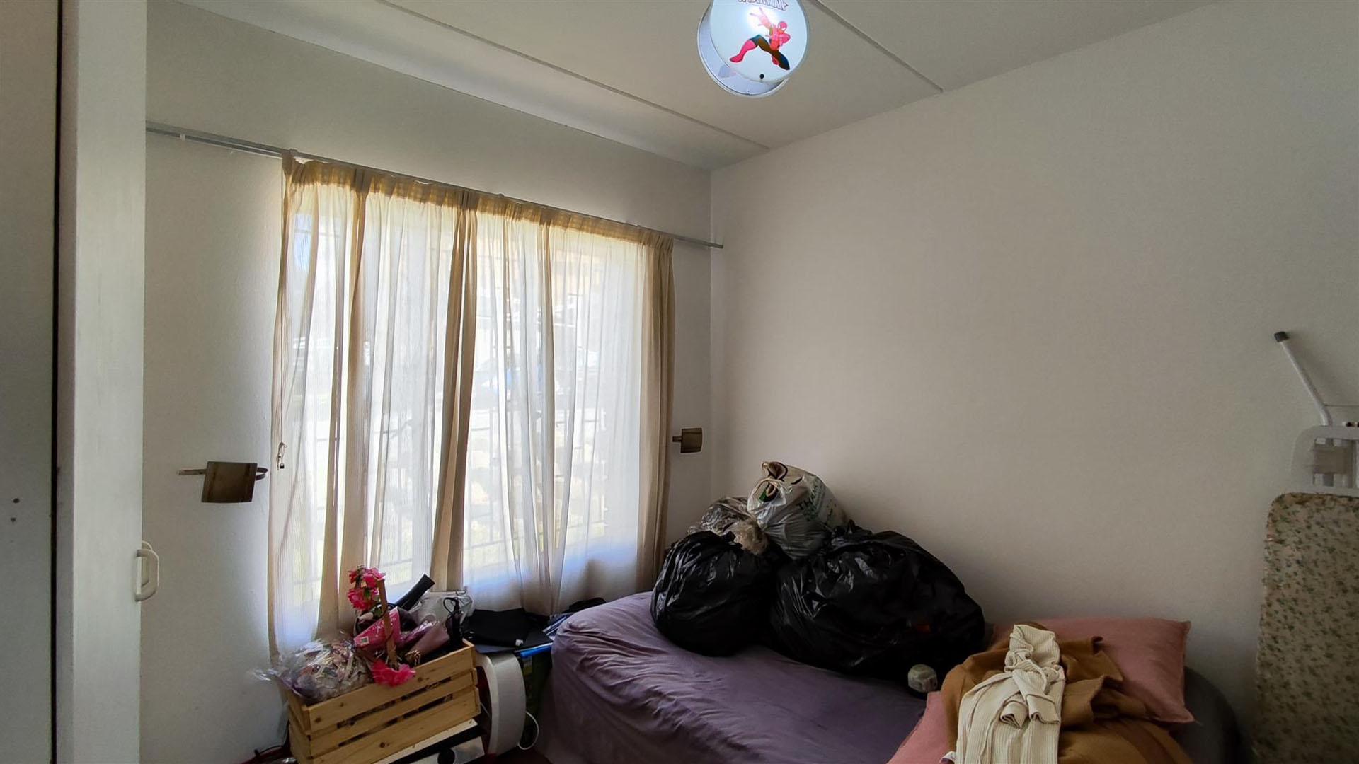 Bed Room 2 - 10 square meters of property in Birchleigh