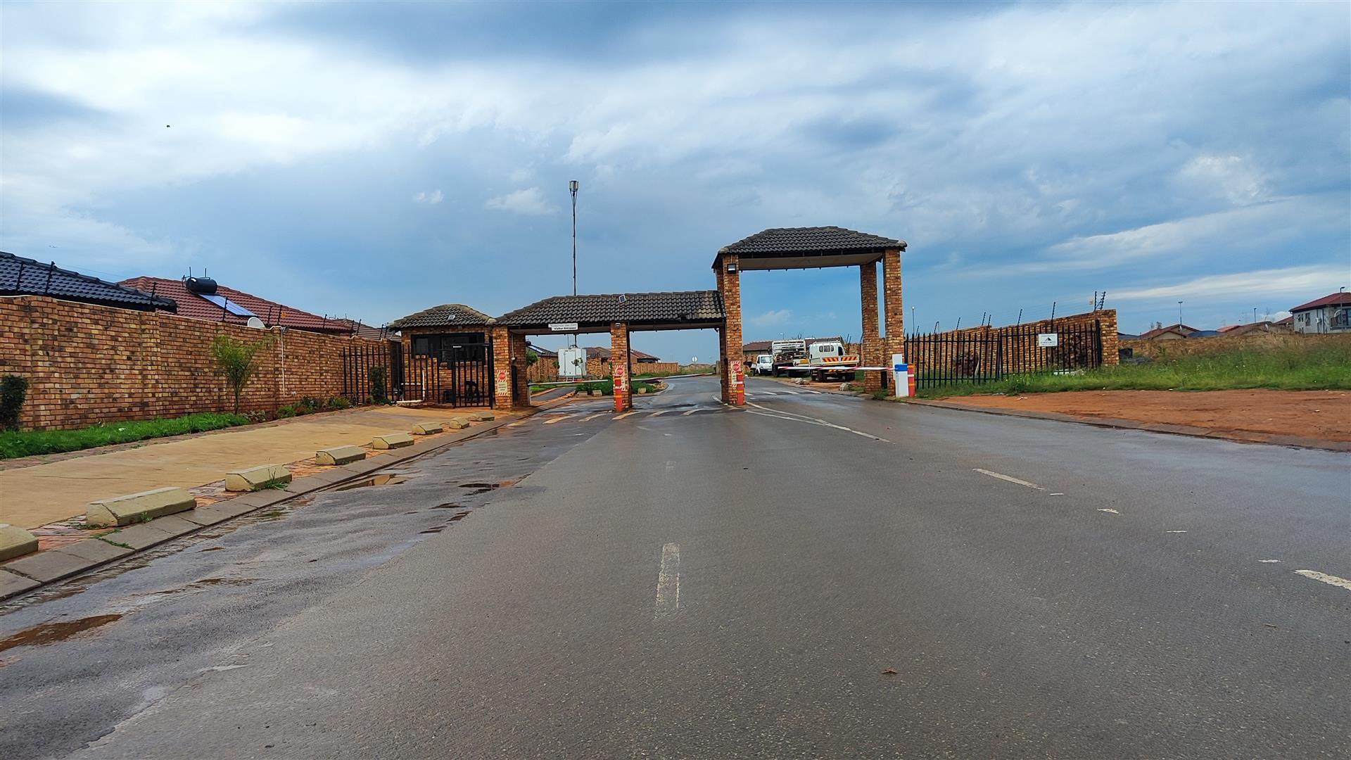 Front View of property in Windmill Park