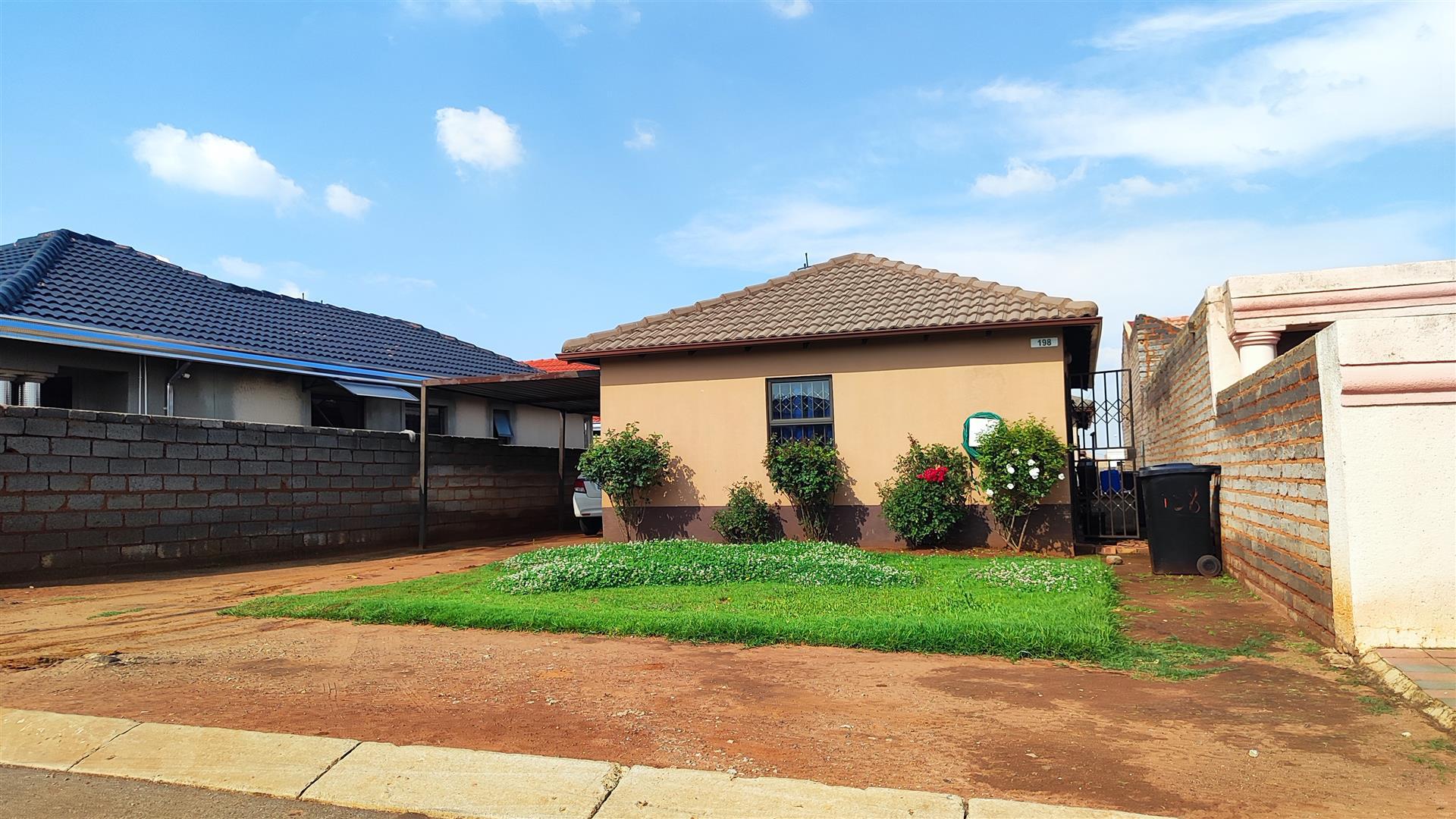Front View of property in Windmill Park