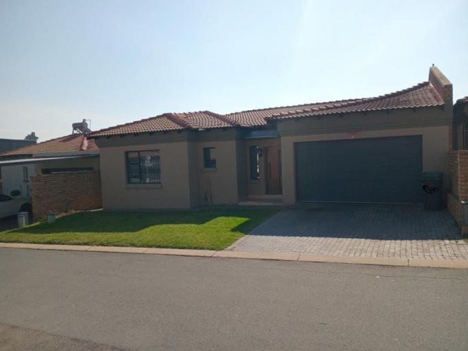 3 Bedroom House for Sale For Sale in Noordwyk - MR679285