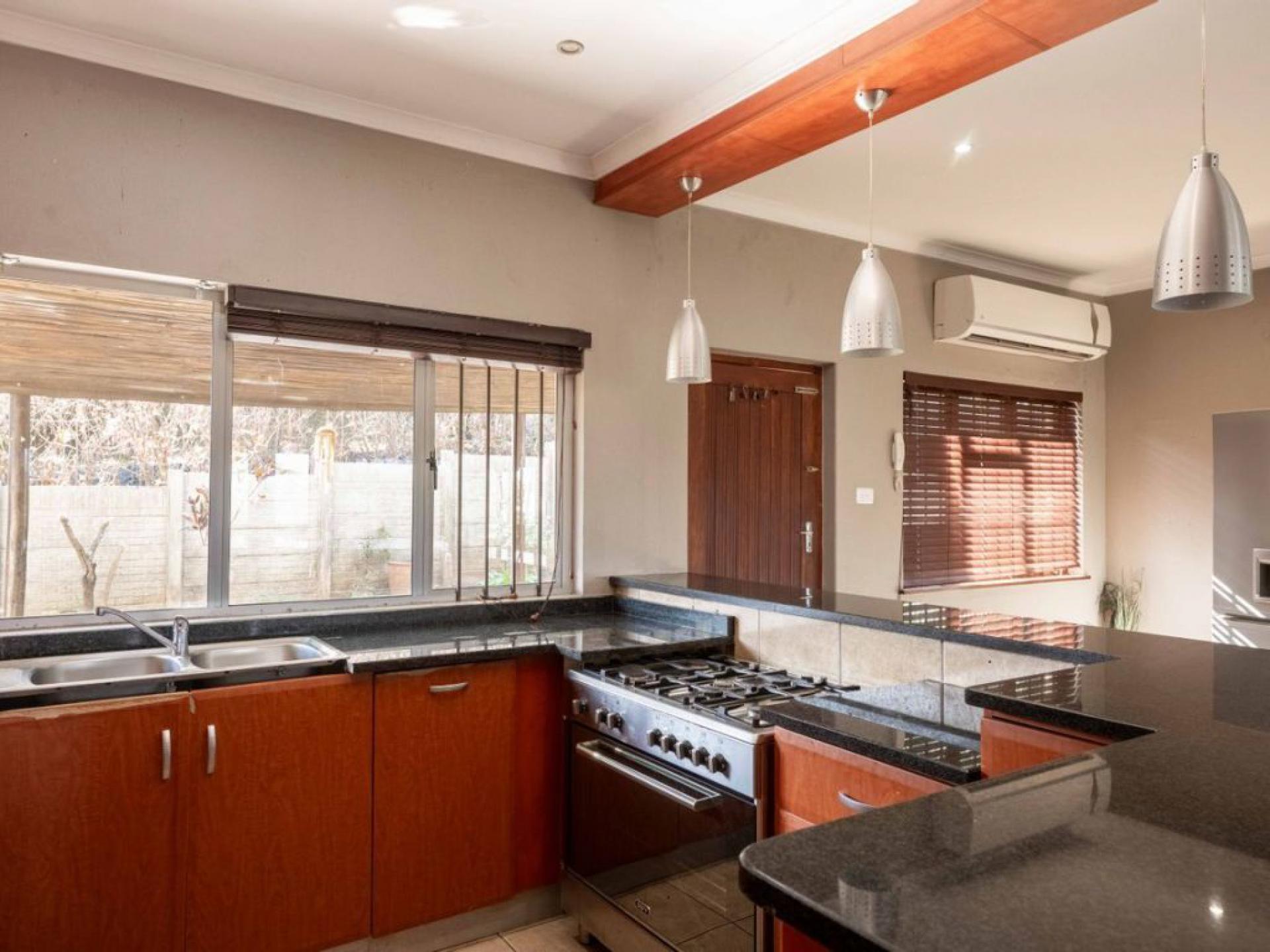  of property in Freeland Park