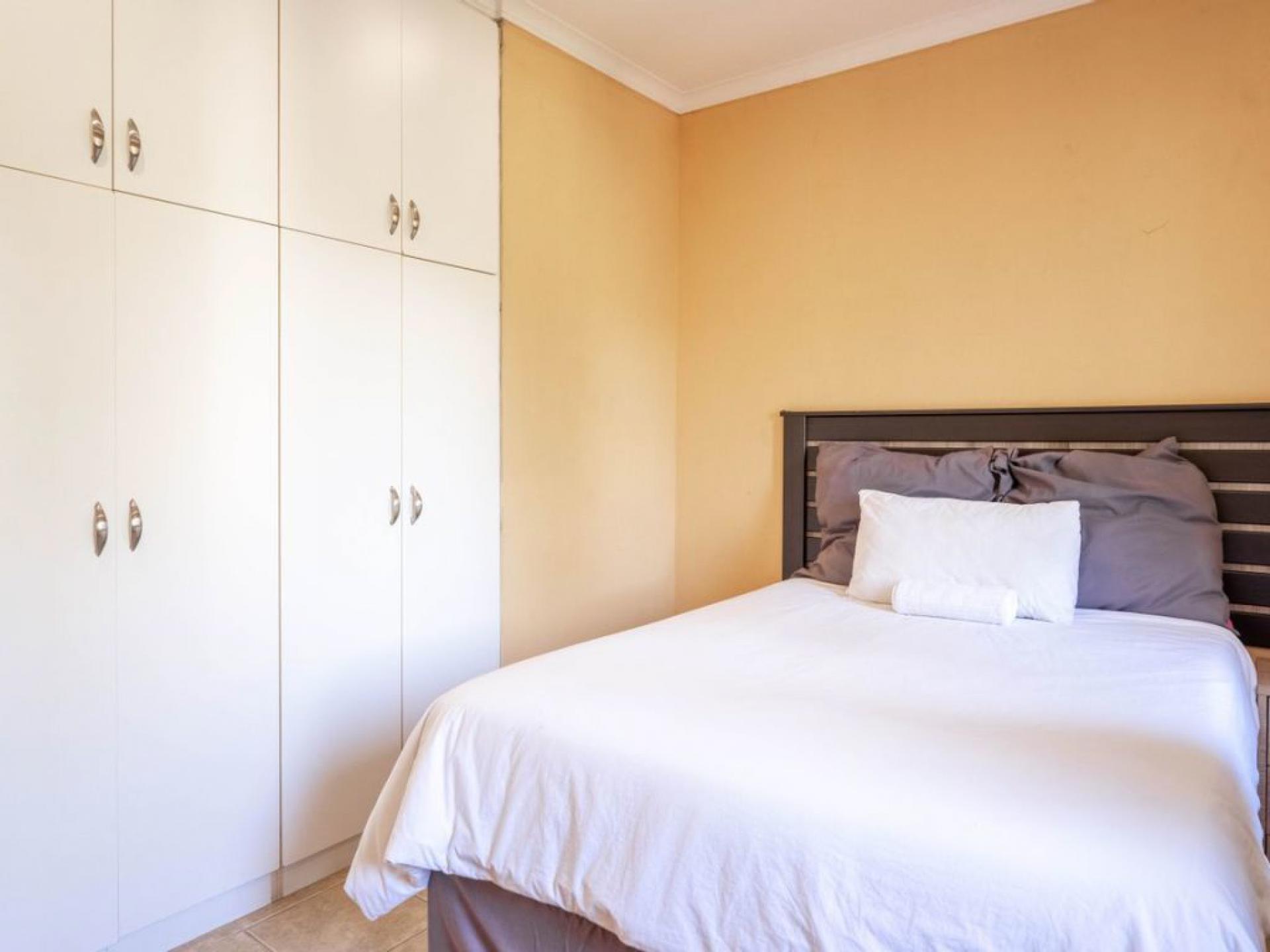  of property in Freeland Park