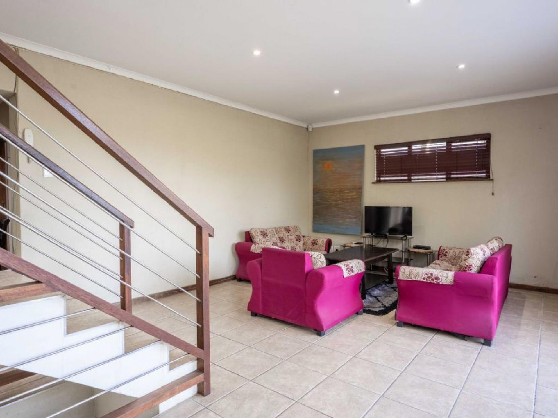  of property in Freeland Park