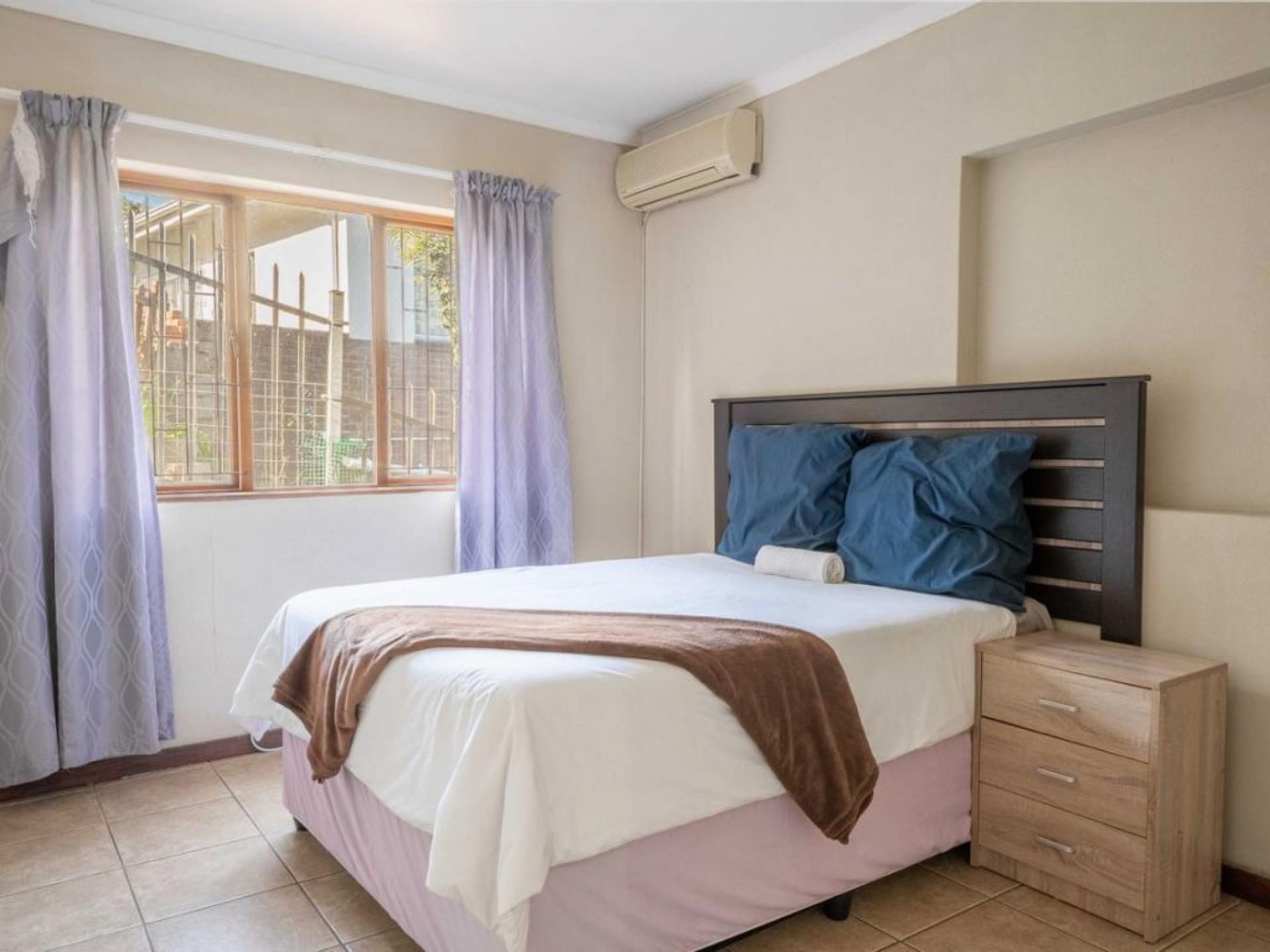  of property in Freeland Park