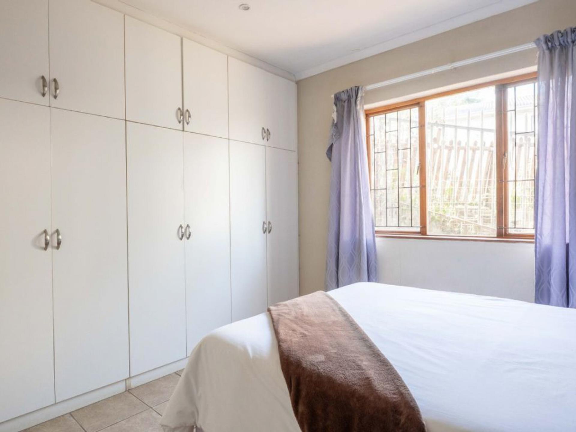  of property in Freeland Park