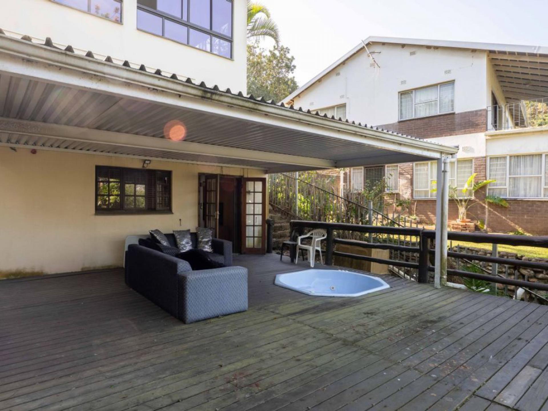  of property in Freeland Park