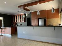  of property in Freeland Park