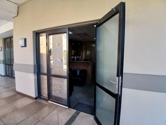 Commercial to Rent in Rustenburg - Property to rent - MR679299