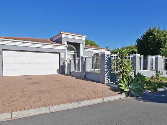 3 Bedroom House for Sale For Sale in Parklands - MR679322