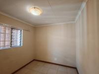  of property in Die Hoewes