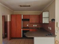  of property in Die Hoewes