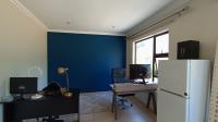 Study - 22 square meters of property in Beverley