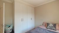 Bed Room 2 - 14 square meters of property in Beverley