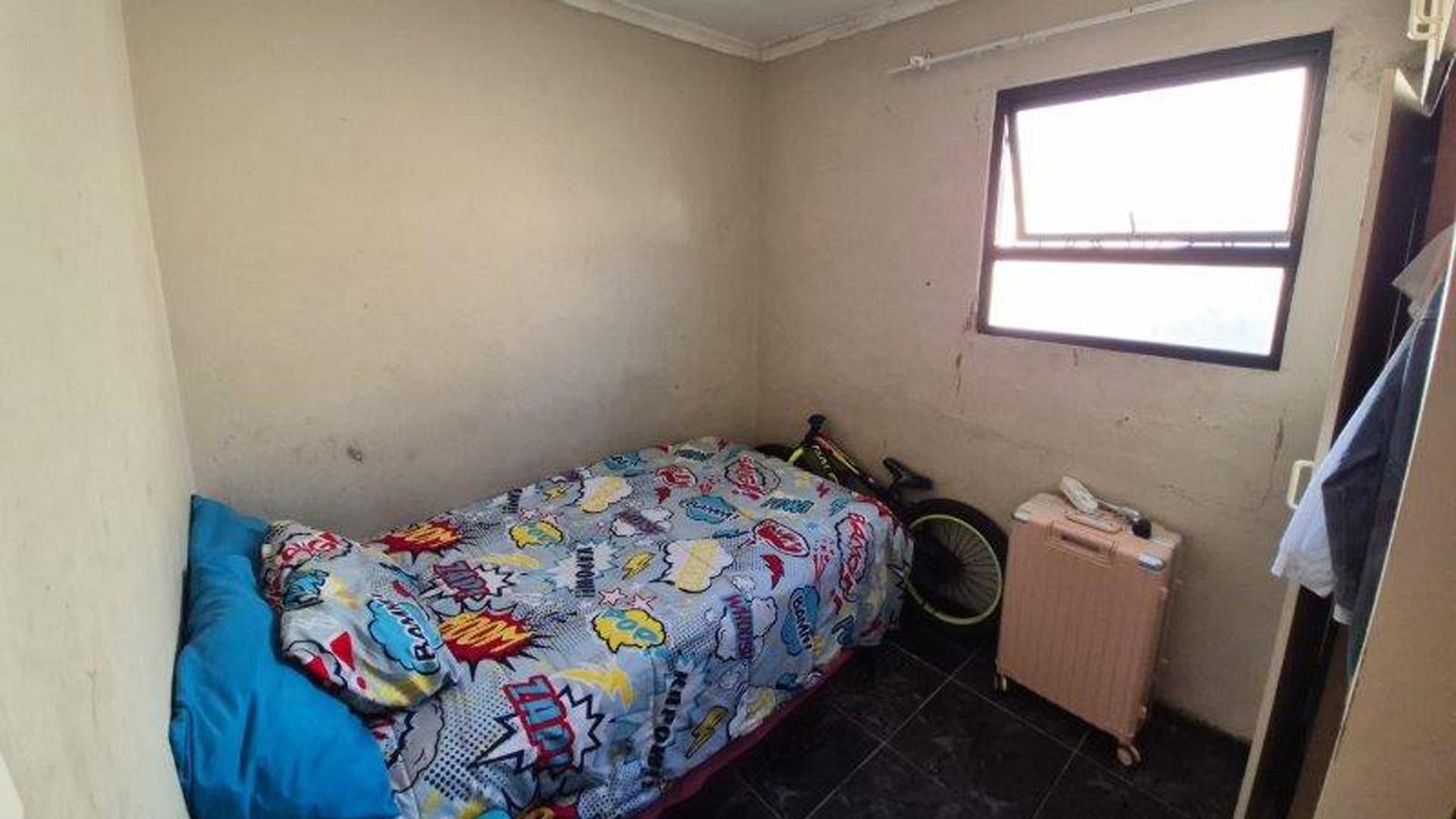 Bed Room 1 of property in East London