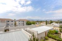 2 Bedroom 1 Bathroom Flat/Apartment for Sale for sale in Strand