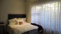 Bed Room 5+ - 16 square meters of property in Florida Park