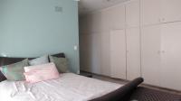 Main Bedroom - 28 square meters of property in Florida Park