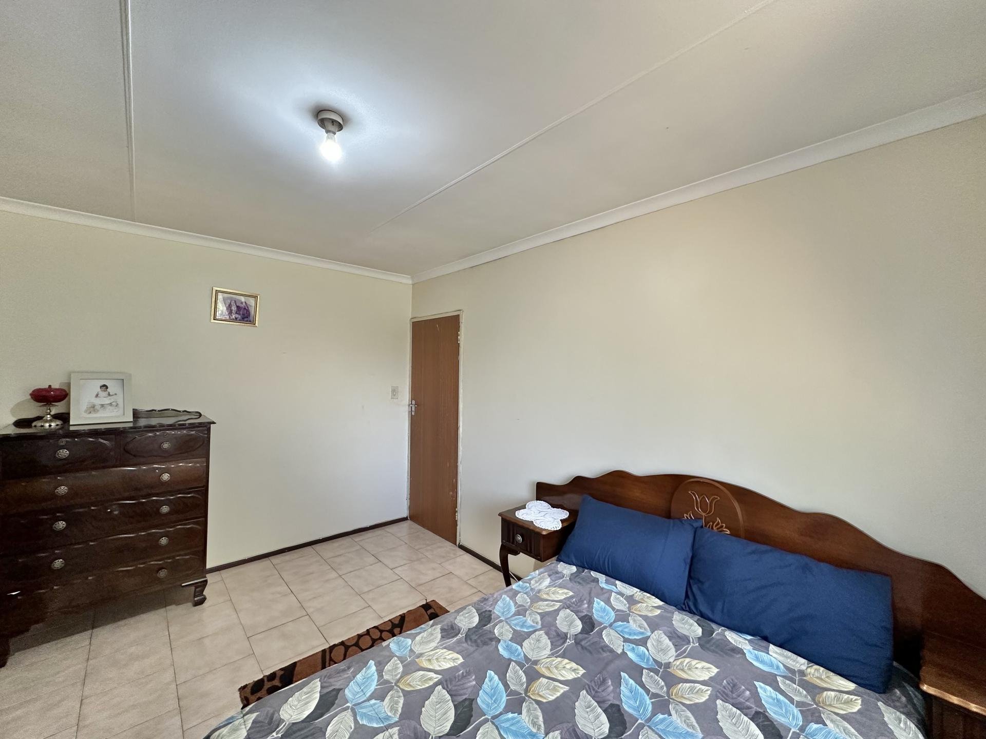  of property in Newlands West
