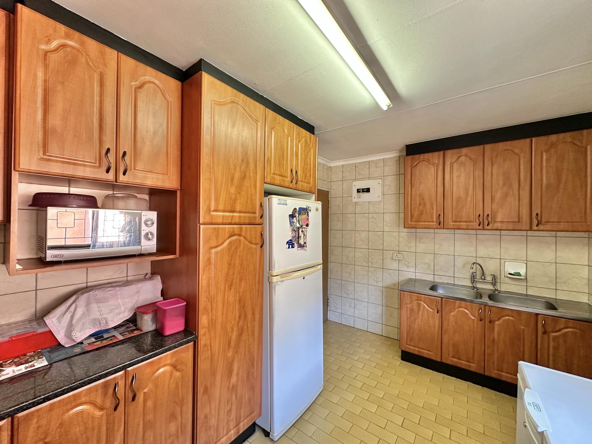  of property in Newlands West