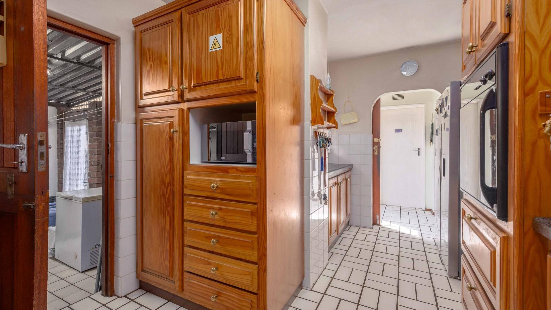 Kitchen - 15 square meters of property in Bellair - DBN