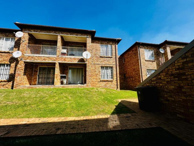 2 Bedroom Apartment for Sale For Sale in Elandspark - MR679462