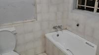Bathroom 3+ of property in Dalpark