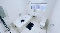 Bathroom 2 - 7 square meters of property in South Crest