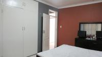Bed Room 3 - 22 square meters of property in South Crest