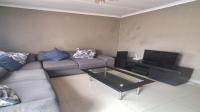 Lounges of property in Earlsfield