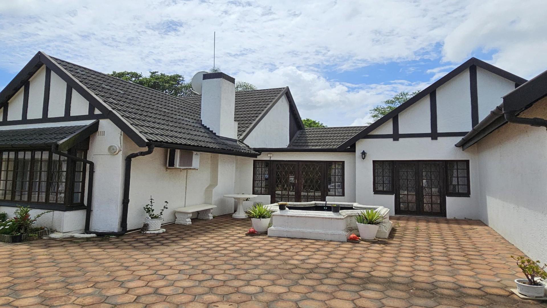 Front View of property in Woodside