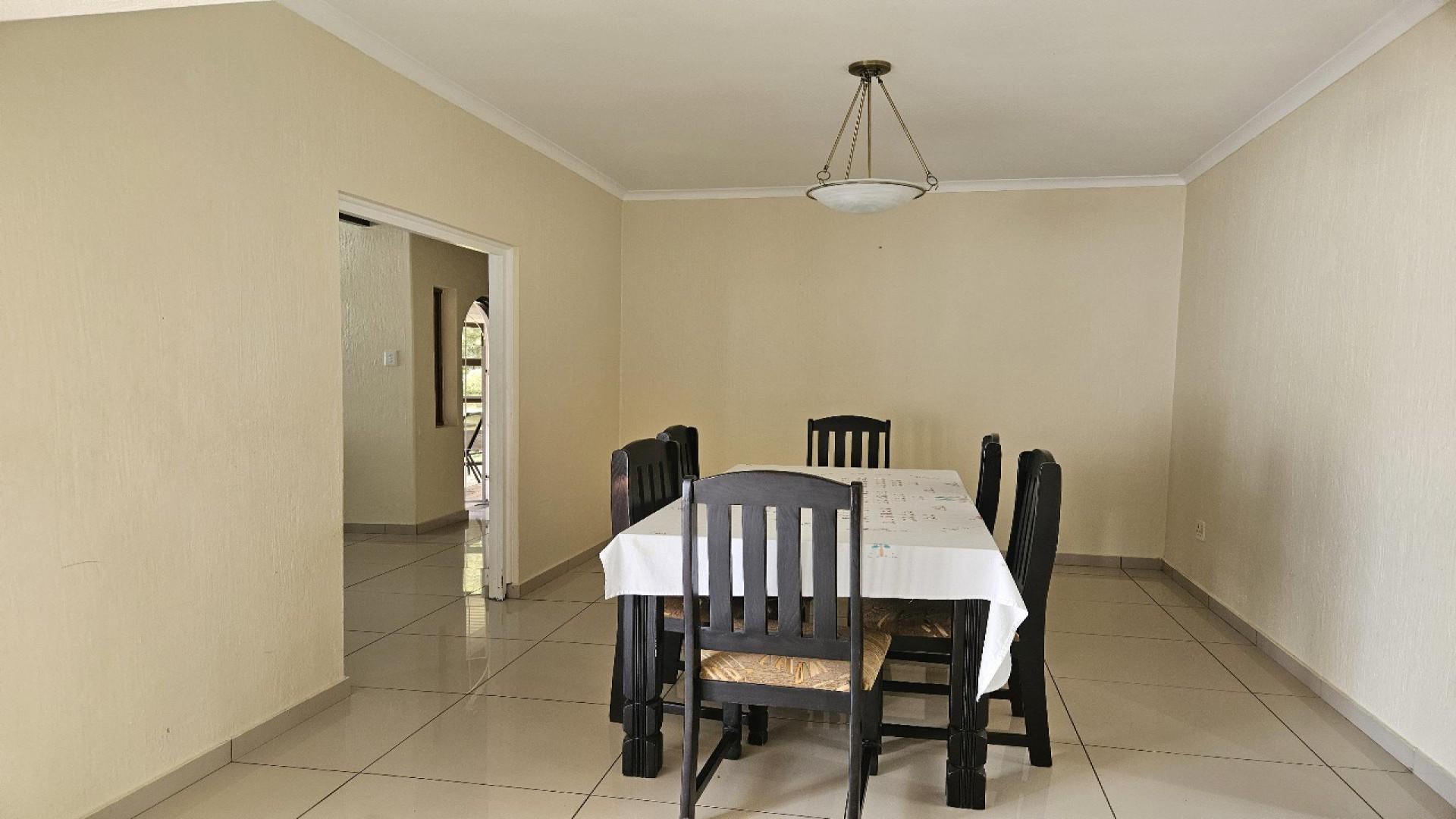 Dining Room of property in Woodside