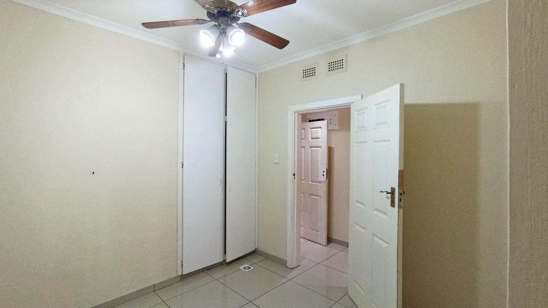 Bed Room 3 - 13 square meters of property in Woodside