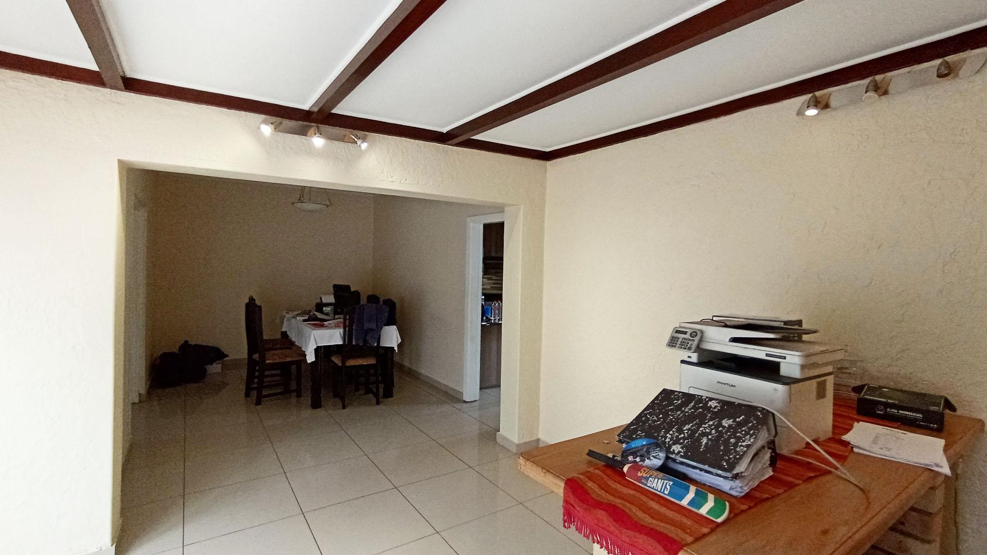 Entertainment - 45 square meters of property in Woodside