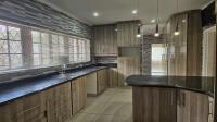 Kitchen of property in Woodside