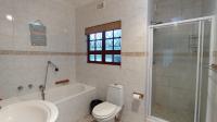Bathroom 1 - 9 square meters of property in Woodside