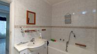 Bathroom 1 - 9 square meters of property in Woodside