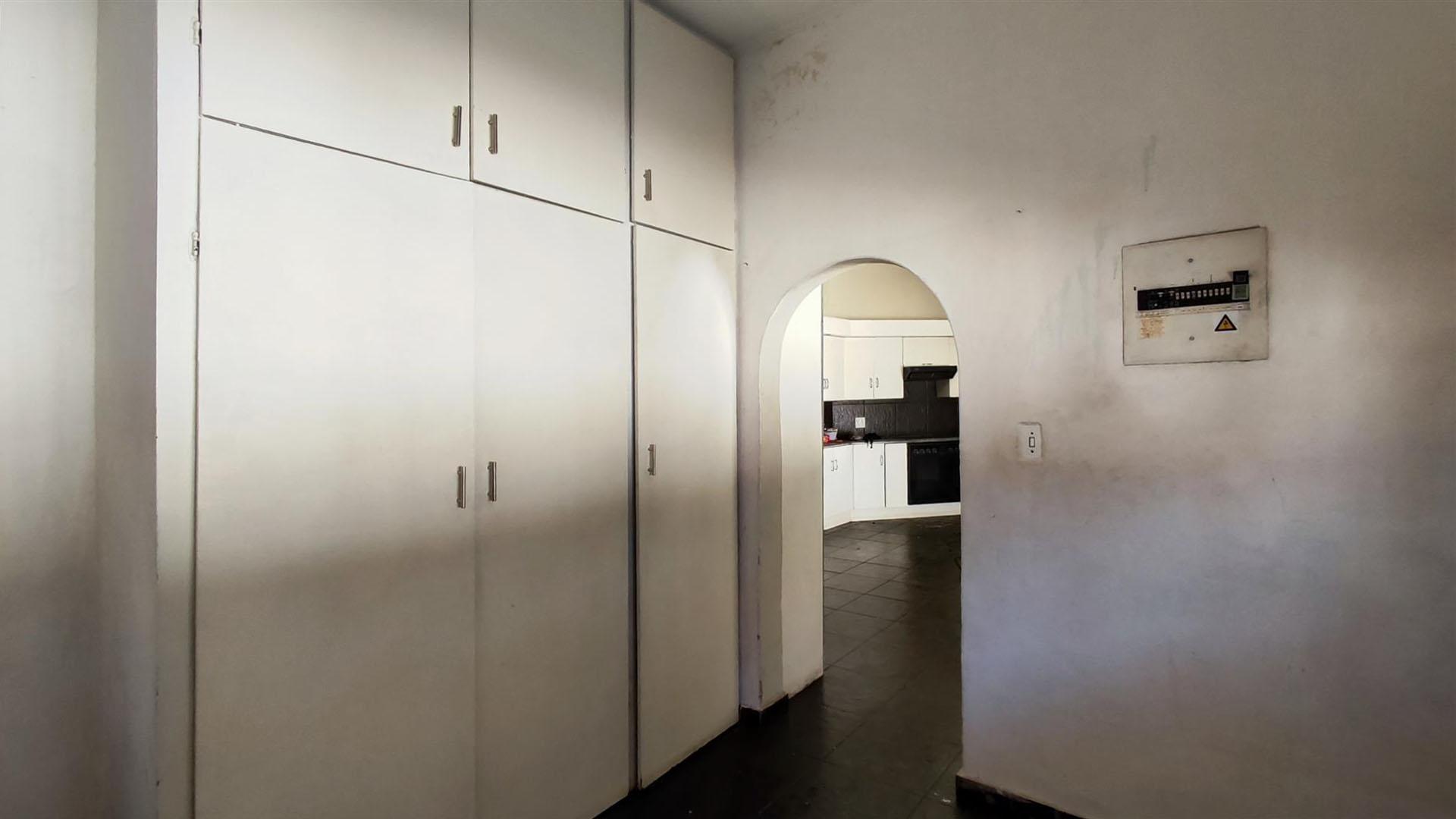 Scullery - 10 square meters of property in Verwoerdpark