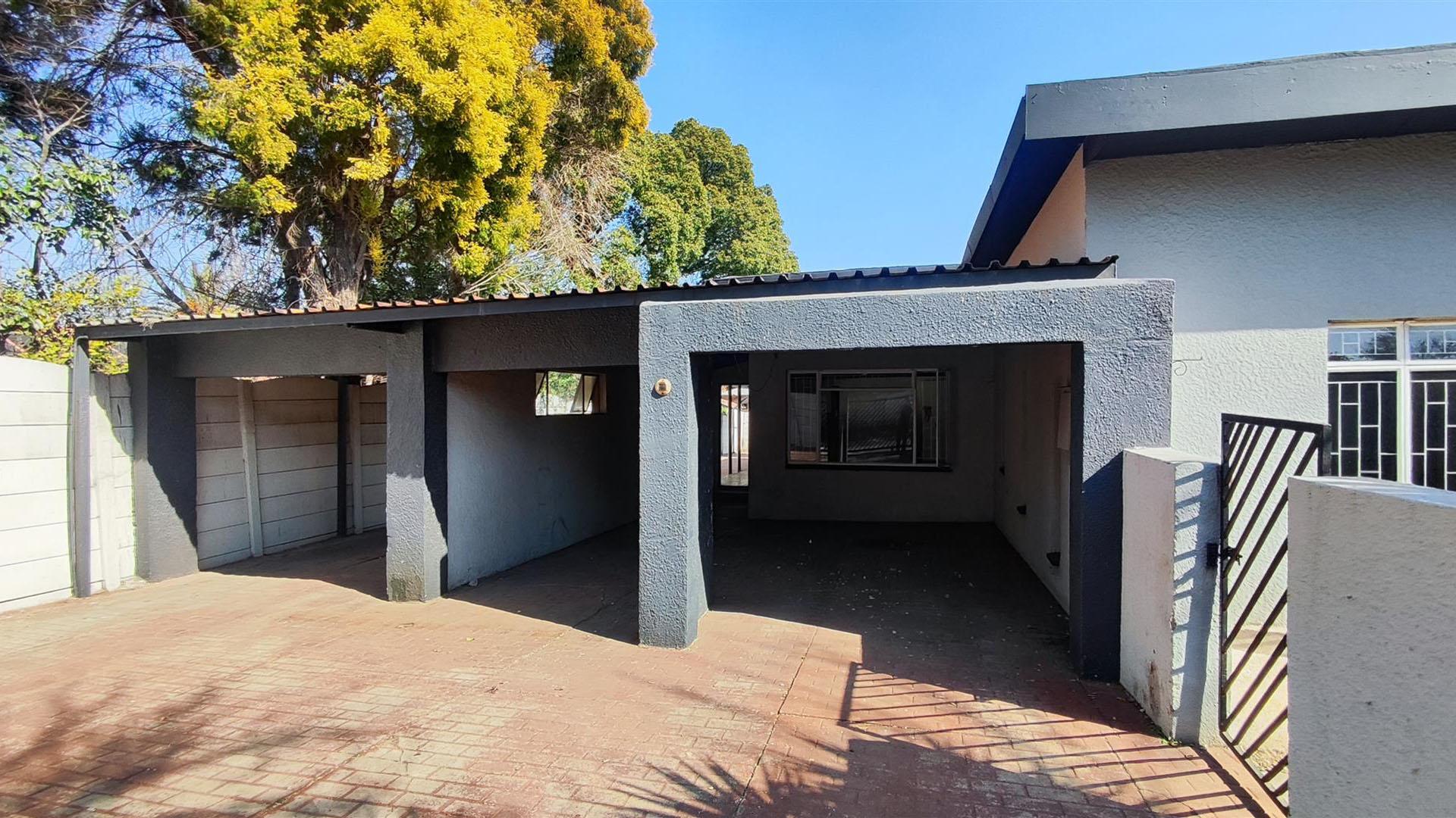 Front View of property in Verwoerdpark